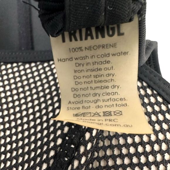 Triangl Neoprene Bikini TOP size Medium Black - Picture 6 of 7